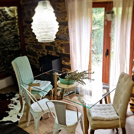 Pampihouse, Casa De Xisto Junto Ao Rio Сasa de vacaciones