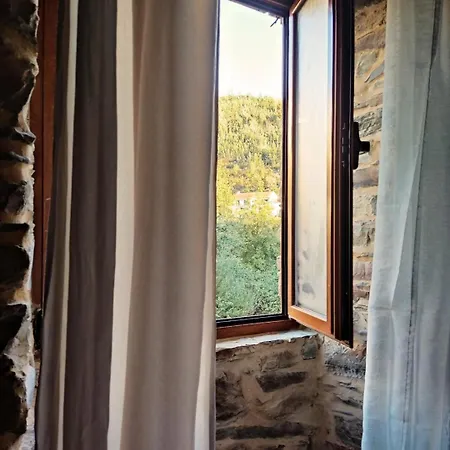 Pampihouse, Casa De Xisto Junto Ao Rio *